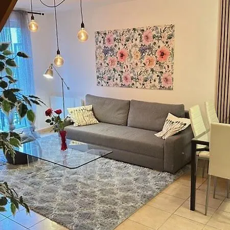 Alpine - Petit Apartment